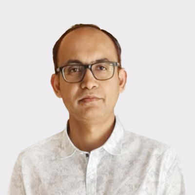 Dr Ritesh Mahinderkar